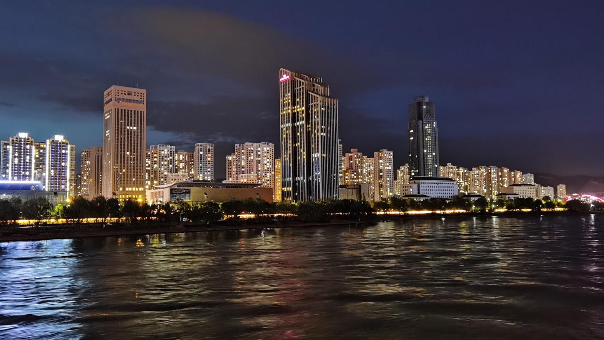 Crowne Plaza Hotel Lanzhou By Ihg Ngoại thất bức ảnh
